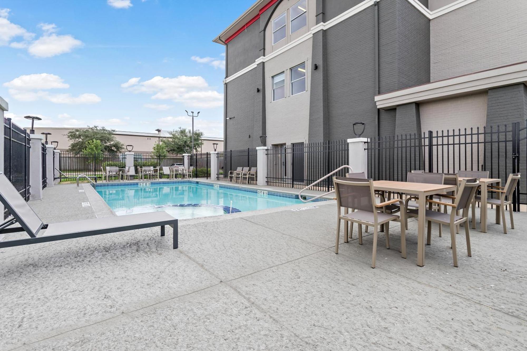 Hawthorn Extended Stay By Wyndham Port Arthur Exterior photo